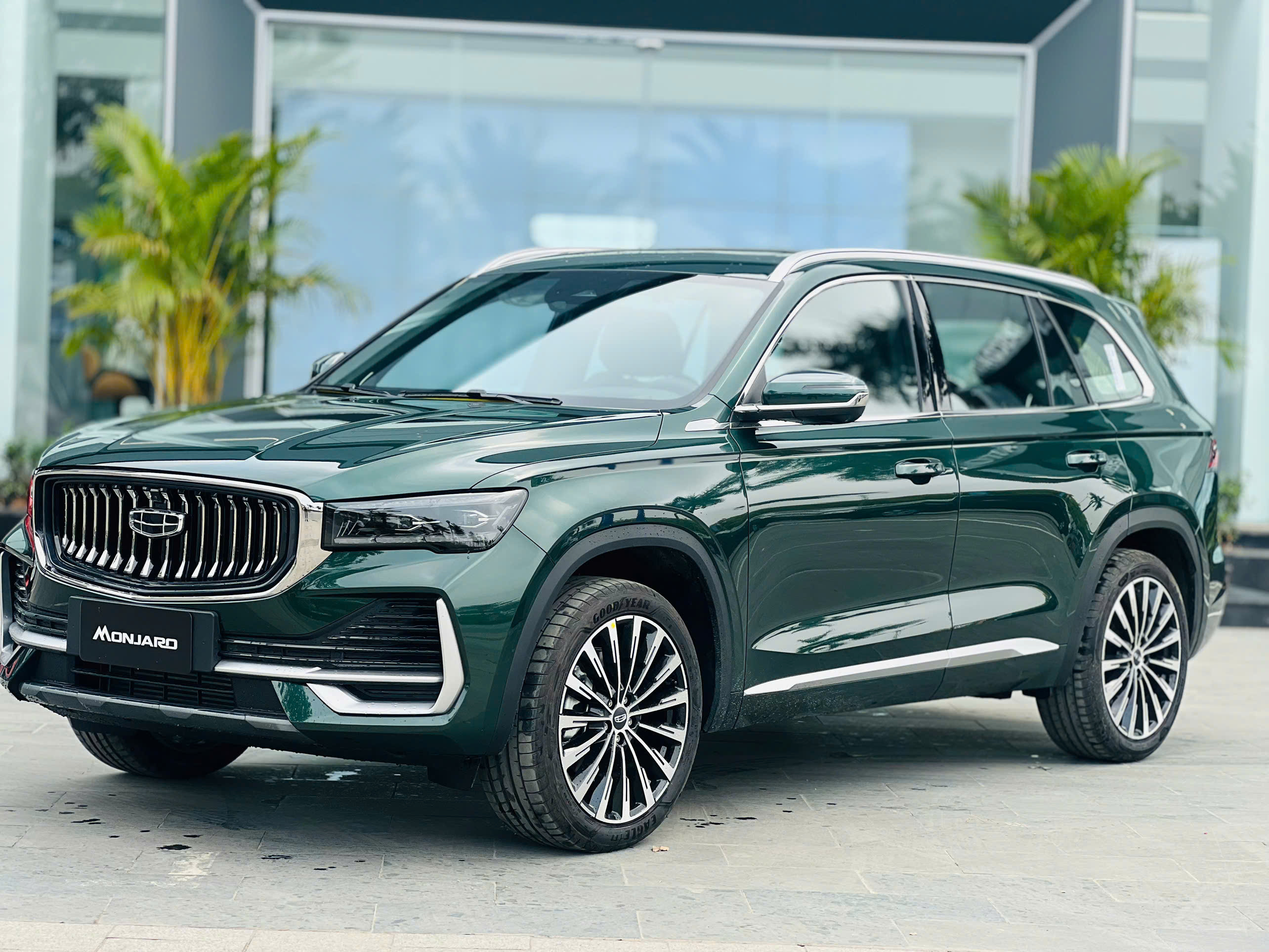 Geely Việt Nam mở đặt cọc hai mẫu xe mới: Monjaro và EX5, ưu đãi lên đến 100 triệu đồng