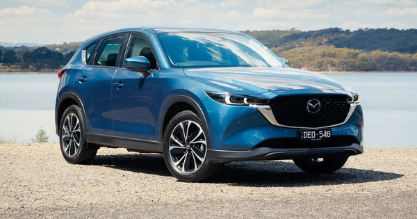 Mazda CX-5 bất ngờ được cập nhật nhẹ khi sắp lên đời, trang bị từng chỉ có trên bản cao nay áp dụng cho cả bản dưới