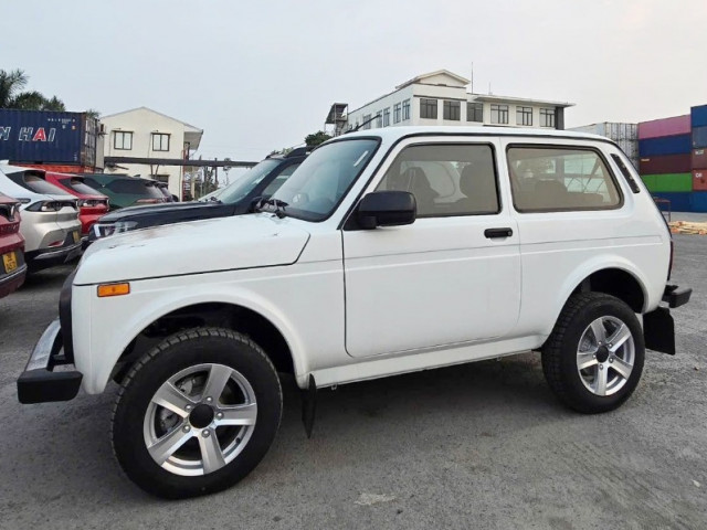 Xe Nga Lada bất ngờ cập cảng Việt Nam, chuẩn bị tái xuất sau nhiều năm vắng bóng?