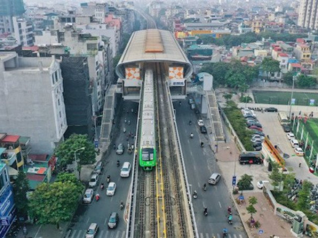 Hà Nội Metro nói gì về việc cấm mang xe đạp có pin lên tàu Cát Linh - Hà Đông?
