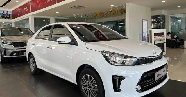 KIA Soluto giá từ 386 triệu đồng, giảm 50% lệ phí trước bạ