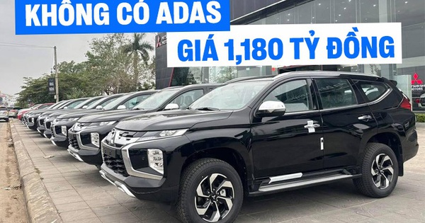 Mitsubishi Pajero Sport bản mới bất ngờ xuất hiện tại đại lý: Giá 1,18 tỷ đồng, máy xăng 3.0 V6 mạnh 206 mã lực nhưng chỉ 2 túi khí, không có ADAS