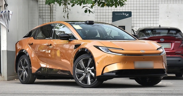 SUV Toyota mới đẹp long lanh này có giá quy đổi từ 470 triệu đồng, rẻ hơn cả Corolla cũ: Có ADAS, màn khủng, chạy 630km/sạc