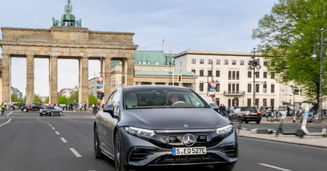 Mercedes-Benz vượt mặt Tesla về hệ thống lái tự động cấp độ 3 tại Mỹ