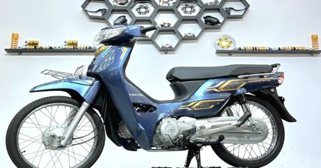 Ngắm huyền thoại Honda Dream 125 NCX 2024 giá hơn 100 triệu đồng