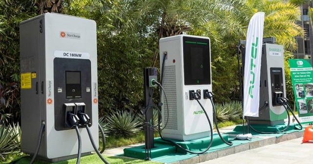 Chính phủ ban hành biểu giá điện riêng cho các trạm sạc xe ô tô