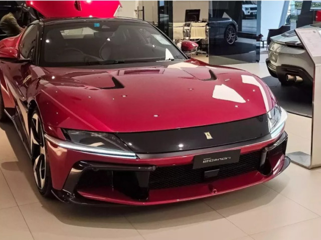 Ferrari 12Cilindri đầu tiên được bàn giao tại Đông Nam Á: Chờ ngày về Việt Nam