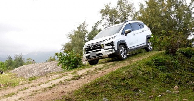 Giá xe Mitsubishi Xpander Cross tháng 7/2025, ưu đãi tới 75 triệu đồng