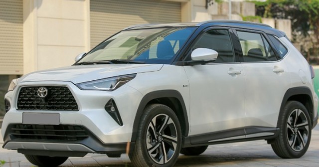 Giá xe Toyota Yaris Cross tháng 7/2025, niêm yết và lăn bánh