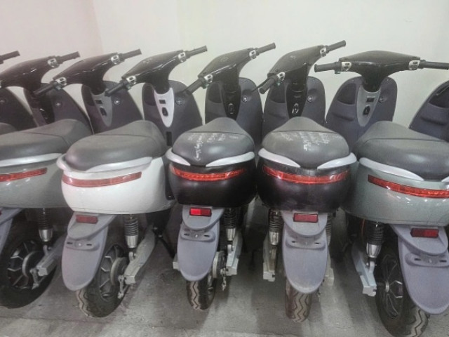 Công an Hà Nội triệt phá đường dây sản xuất xe máy điện giả