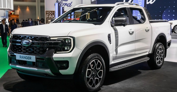 Ford Ranger tại quốc gia ĐNÁ này có bản động cơ 3.0 V6 mà người Việt thèm muốn