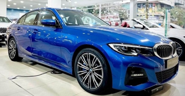 BMW giảm giá sâu cho xe 330i M Sport VIN 2022, giá bán từ 1,4 tỷ đồng