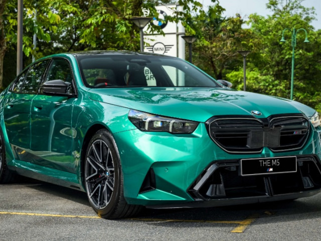 BMW M5 2025 ra mắt Đông Nam Á - Sedan hiệu suất cao