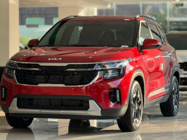 Kia Seltos được ưu đãi tới 55 triệu đồng: Cạnh tranh khốc liệt với Mitsubishi Xforce