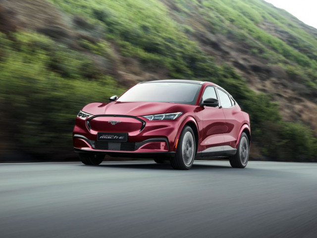 Ford Việt Nam 30 năm vững bước cùng đam mê, kiến tạo giá trị bền vững