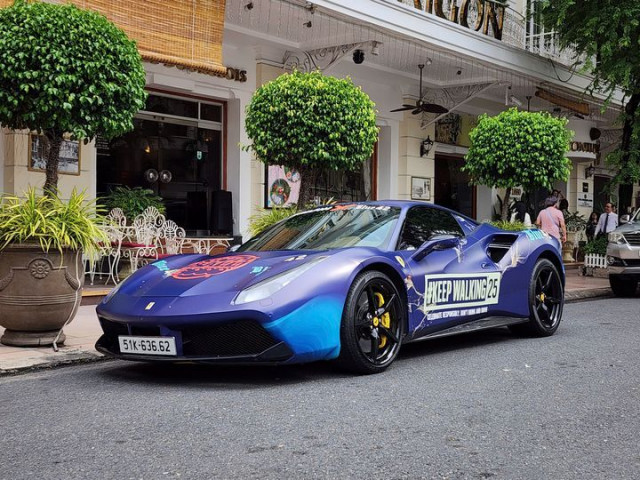 Ferrari 488 GTB diện 