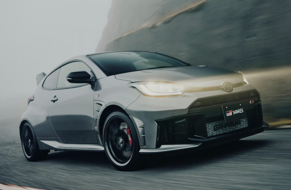 Toyota GR Yaris mạnh mẽ hơn với gói nâng cấp hàng hiệu từ Gazoo Racing