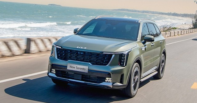 Kia Sorento phiên bản nâng cấp ra mắt thị trường Việt, giá bán từ hơn 1,2 tỷ đồng