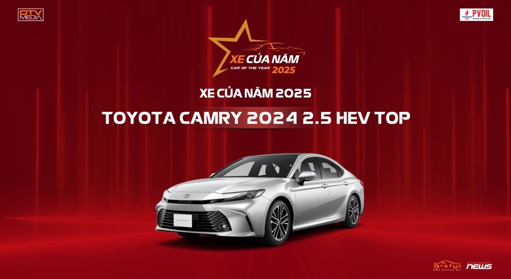 Toyota Camry 2.5 HEV TOP giành giải thưởng Xe của năm 2025