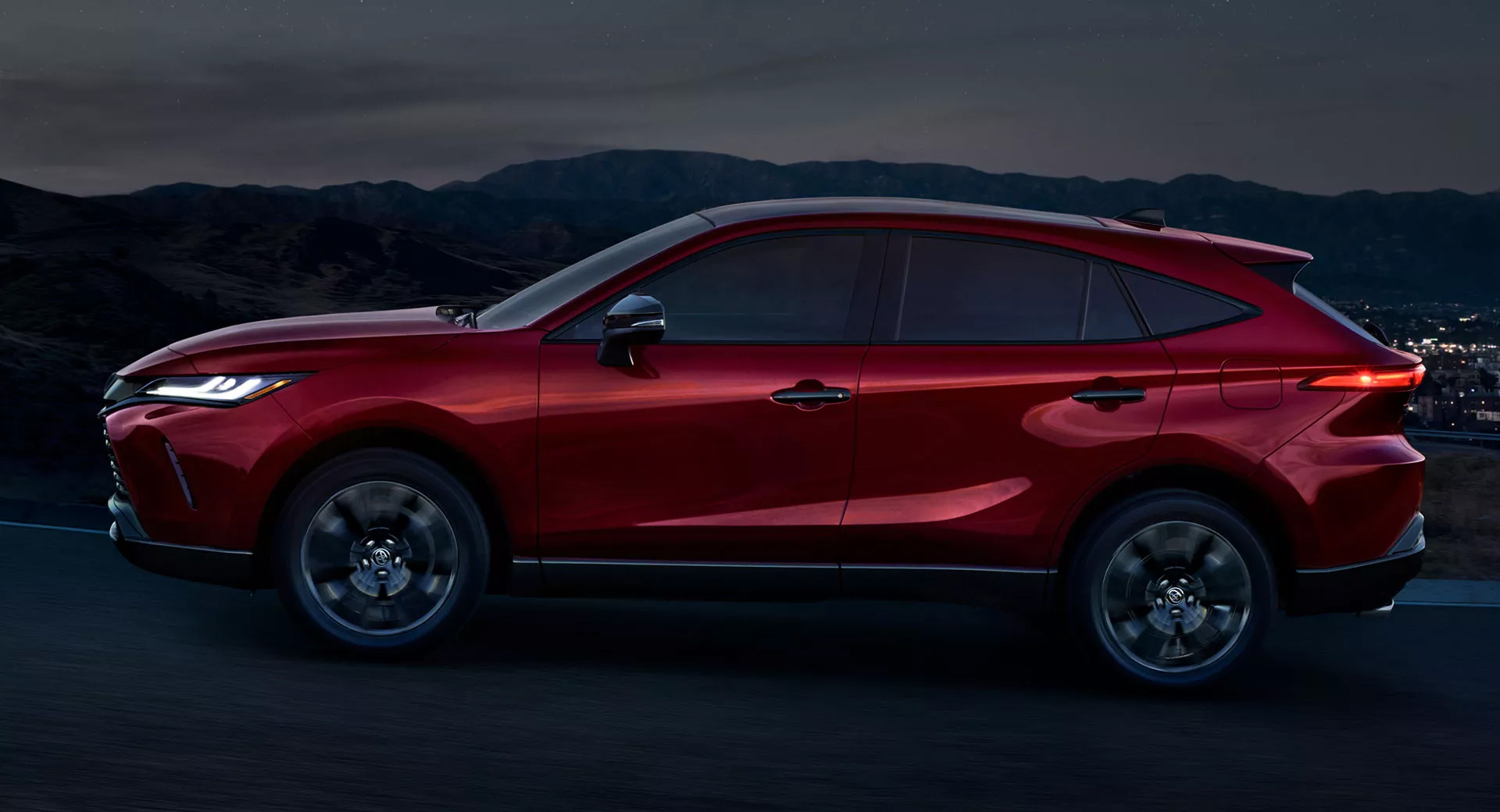 Toyota đang chuẩn bị tung ra một mẫu crossover lai coupe hoàn toàn mới