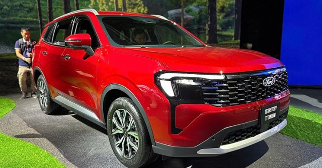 Ford Territory phiên bản nâng cấp ra mắt, giá từ 762 triệu đồng