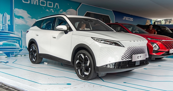Chi tiết Omoda C7 tại Việt Nam: Đấu trực tiếp CR-V hybrid, giá dự kiến từ 839 triệu đồng