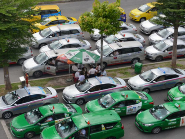 Sẽ tăng nặng mức phạt đối với lái xe taxi 