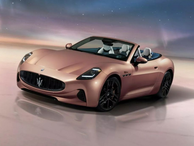 Maserati GranCabrio Folgore ra mắt - Siêu xe thuần điện có khả năng tăng tốc 0-100 km/h trong 2,8 giây