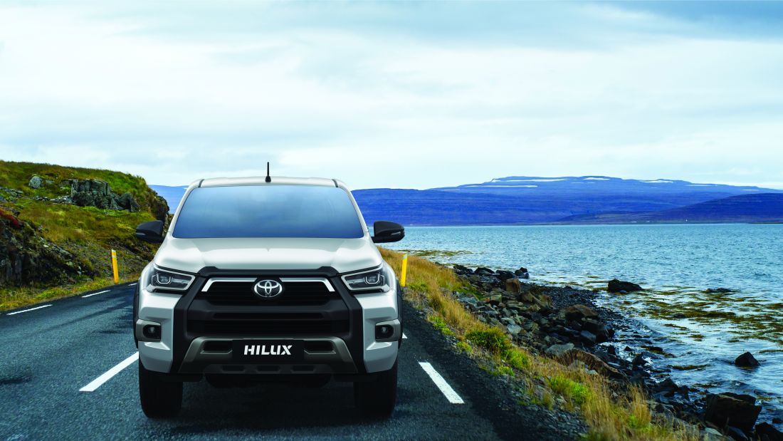 Toyota Hilux 2024 có mặt tại Việt Nam, giá cao nhất gần 1 tỷ, liệu có đủ sức cạnh tranh