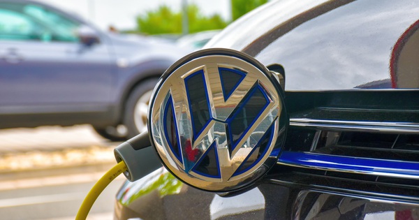 Xe điện Volkswagen sắp rẻ hơn nhờ pin mới