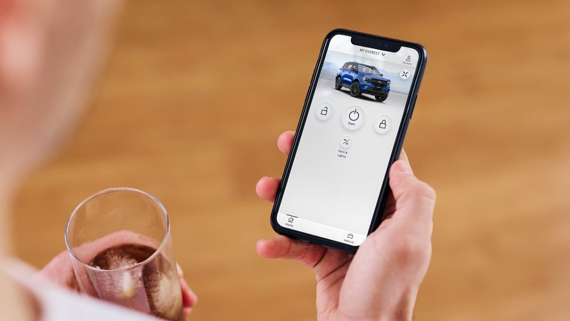 Ford giới thiệu ứng dụng giúp người dùng điều khiển xe từ xa