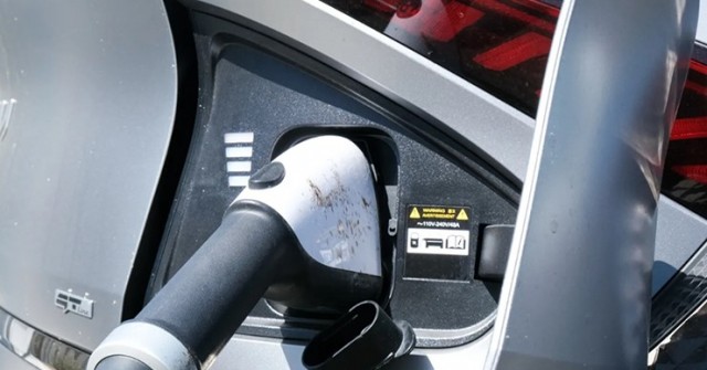Sắp có xe điện với pin chạy gần 5.000 km mới phải sạc lại