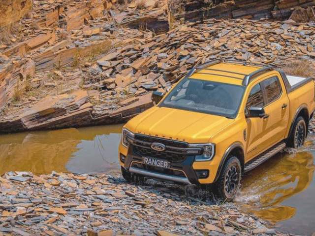 Ford Ranger vượt Xpander, dẫn đầu top xe xăng dầu bán chạy tháng 7