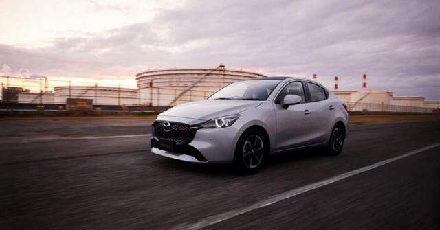 Giá xe Mazda2 niêm yết tháng 5/2024, từ 408 triệu đồng