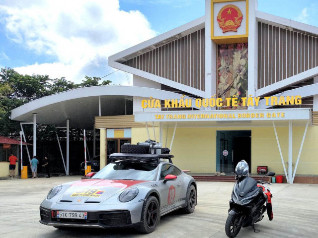 Đại gia Hải Phòng chuẩn bị mang Porsche 911 Dakar phượt sang Trung Quốc lần 2