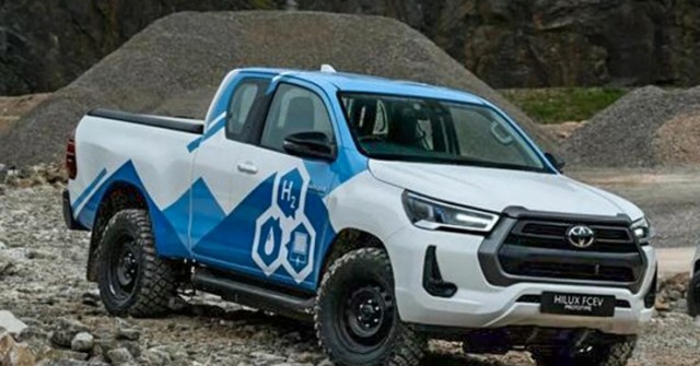 Xe bán tải Toyota sử dụng nhiên liệu sạch Hydro có thể di chuyển tới 600km