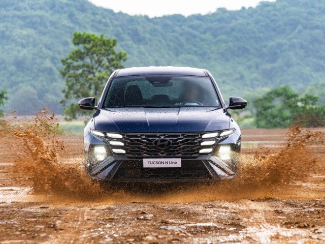 Hyundai Tucson N Line ra mắt Việt Nam với giá 989 triệu đồng