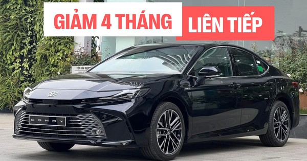 ‘Lao dốc’ 4 tháng liên tục nhưng Toyota Camry vẫn có doanh số áp đảo tất cả đối thủ cộng lại tại Việt Nam