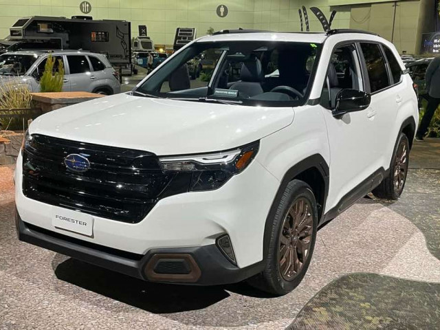 Subaru Forester Hybrid lộ diện trên đường phố