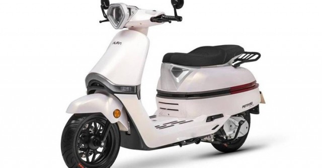 Aura Halo Penta 150 - xe ga có thể khiến SH, Vespa phải "ngại" vì giá bán