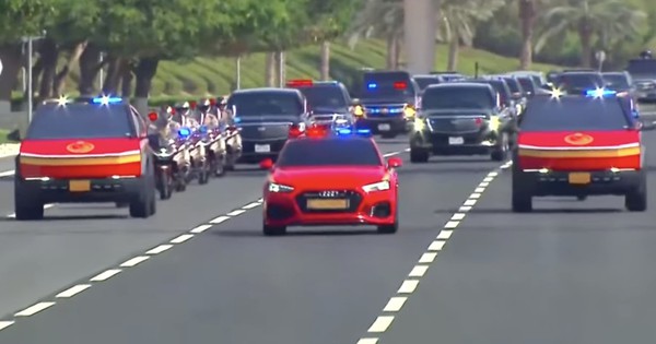 Công du Qatar, tổng thống Mỹ được hộ tống bằng dàn xe 