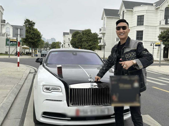 Youtuber Huấn Hoa Hồng “chia tay” Rolls-Royce Wraith sau hơn 1 năm sử dụng