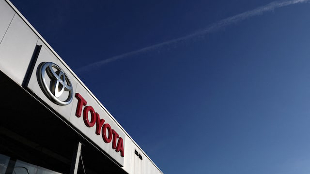 Toyota tiếp tục gia hạn lệnh ngừng sản xuất 3 mẫu xe dính bê bối