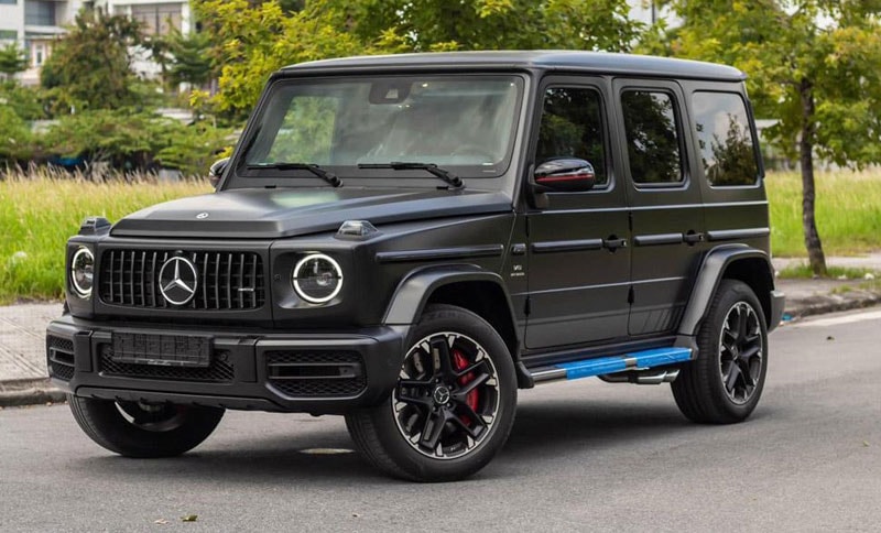 Nhiều xe sang Mercedes tồn kho lâu năm, giảm giá tiền tỷ