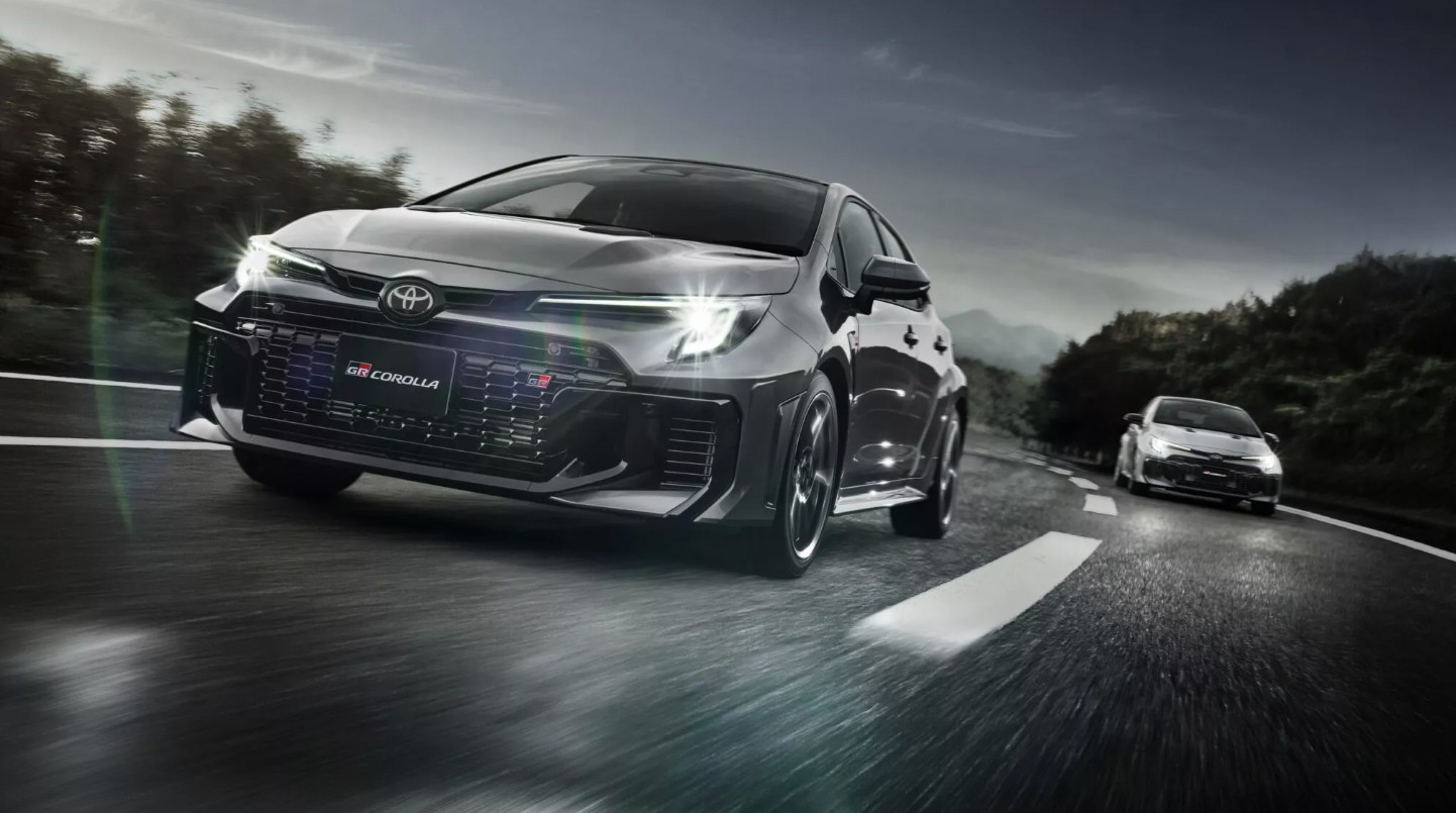 Toyota GR Corolla 2026: Khung gầm cứng hơn, nhiều trang bị hơn, giữ nguyên giá bán