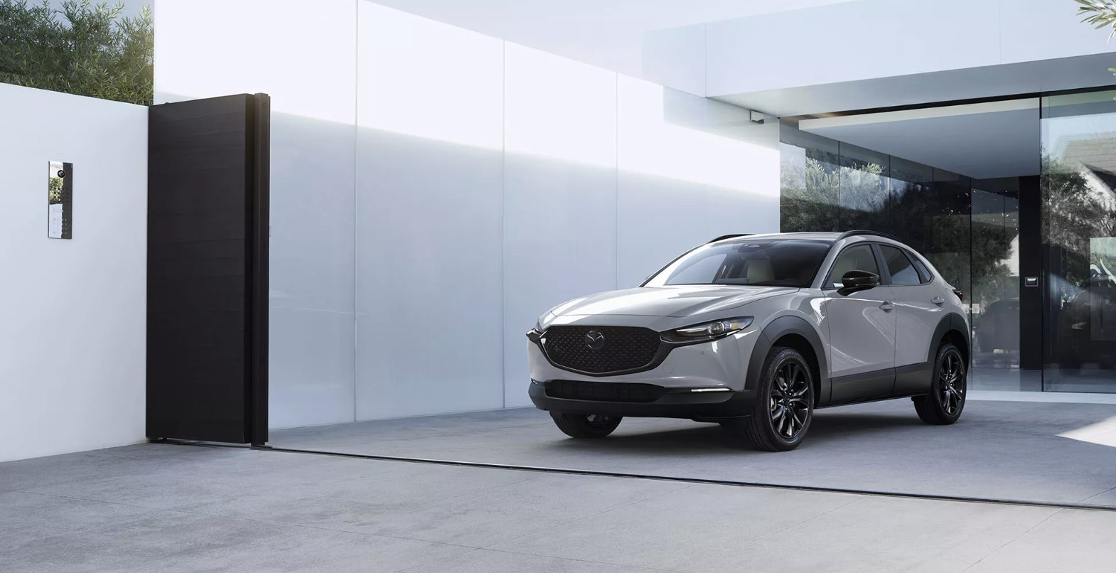 Mazda CX-30 2026 ra mắt: Nâng cấp trang bị, tăng giá bán