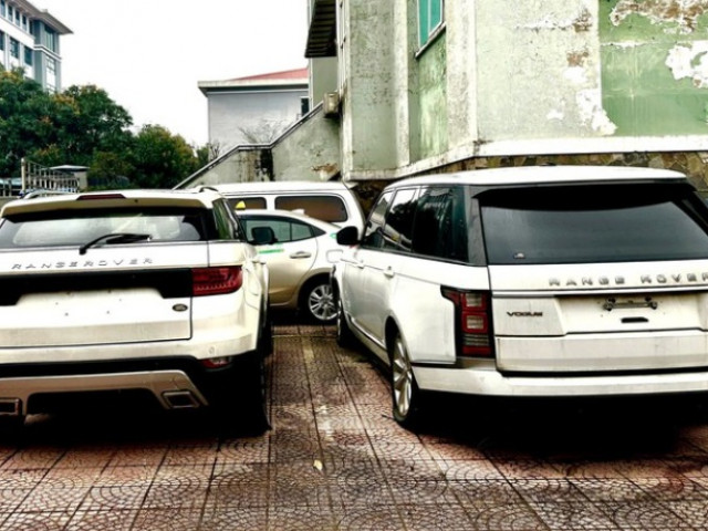 Lô xe Range Rover và Lexus bị tịch thu chuẩn bị được đem ra đấu giá hơn 2,6 tỷ đồng