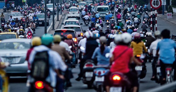 1.000 dân Việt Nam mới có khoảng 50 xe ô tô, trong khi Brunei là 721 xe, Thái Lan 280 xe, Malaysia 542 xe, Singapore 176 xe…