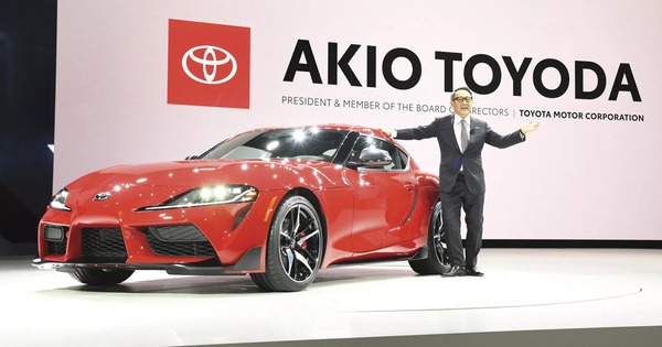 Chủ tịch Toyota Akio Toyoda vẫn tại vị dù bị phản đối do không ủng hộ xe điện