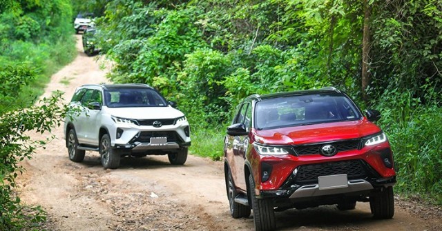 Giá xe Toyota Fortuner niêm yết và lăn bánh tháng 8/2025